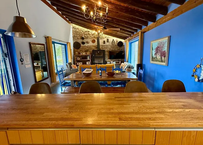 Madre Del Agua. El Robledillo Chalet