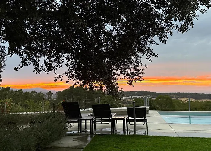 Madre Del Agua. El Robledillo 샬레 *